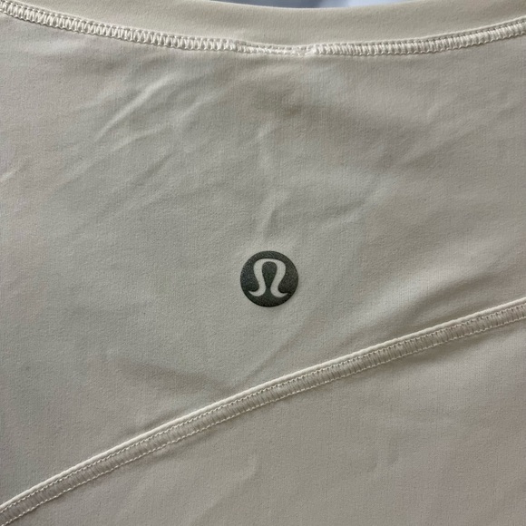 NWOT White Lululemon Long Sleeved Shirt Size Medium - Picture 4 of 5